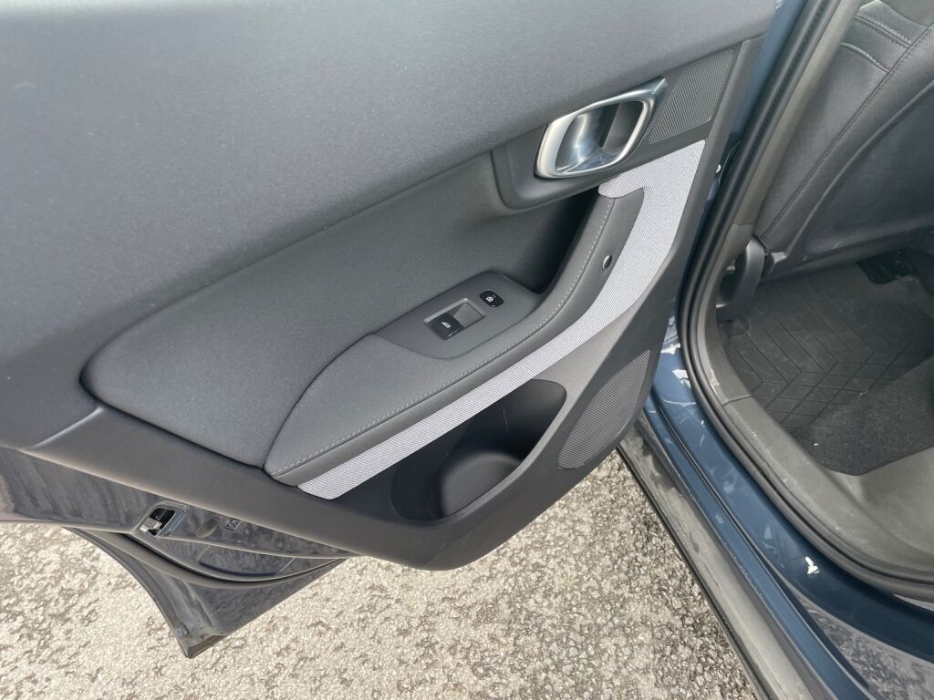 Polestar 2 2023 Sininen