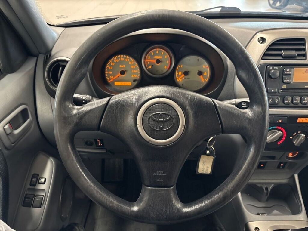 Toyota RAV4 2003 Musta