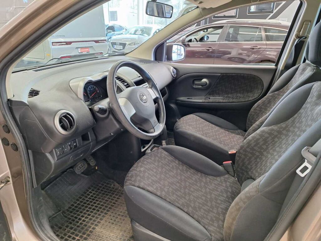 Nissan Note 2006 Ruskea (beige)