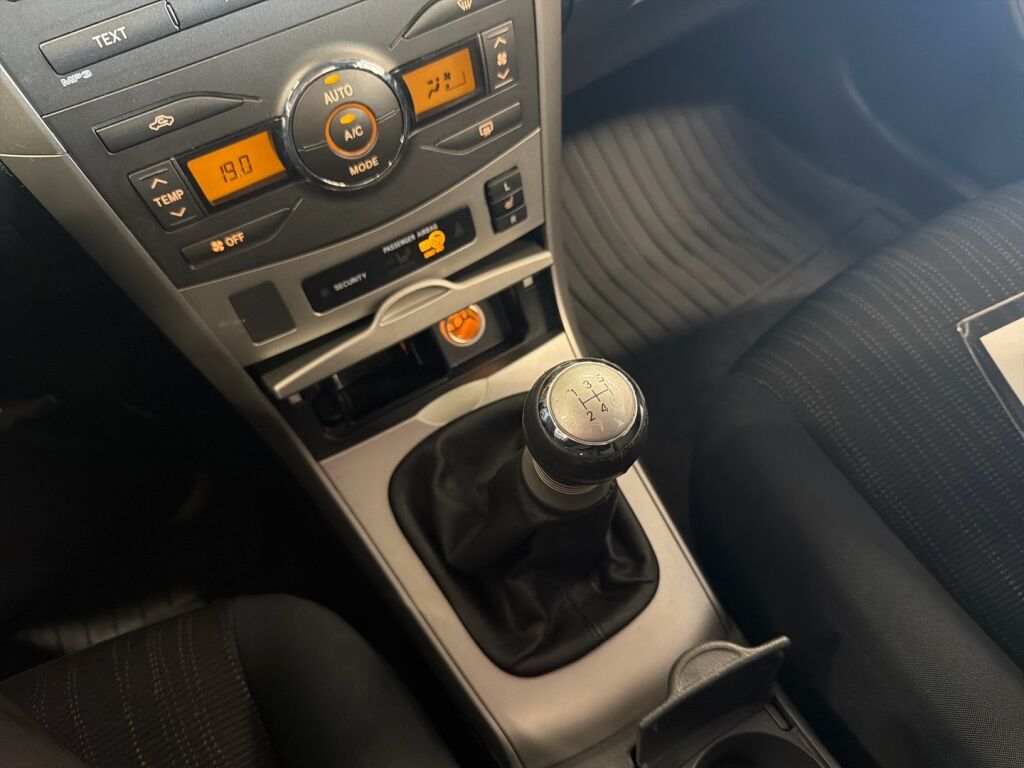 Toyota Corolla 2008 Harmaa