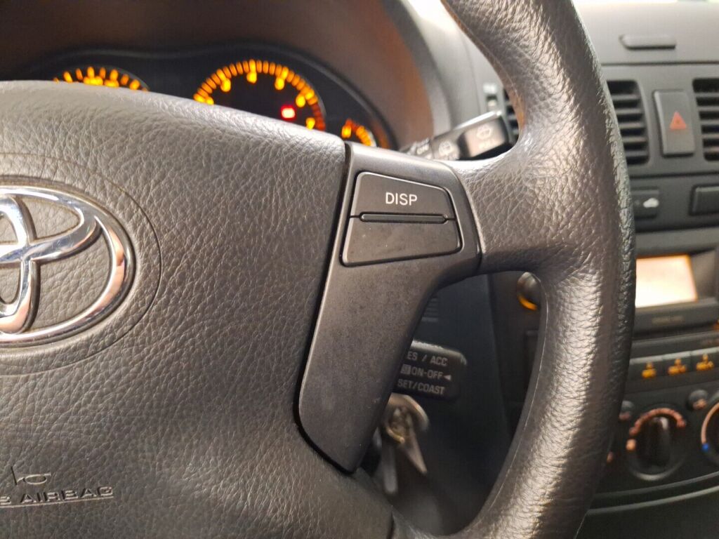 Toyota Avensis 2008 Vihreä