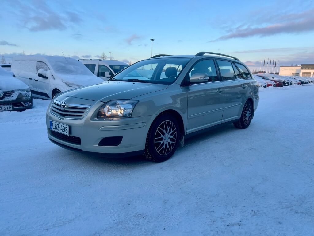 Toyota Avensis 2008 Vihreä