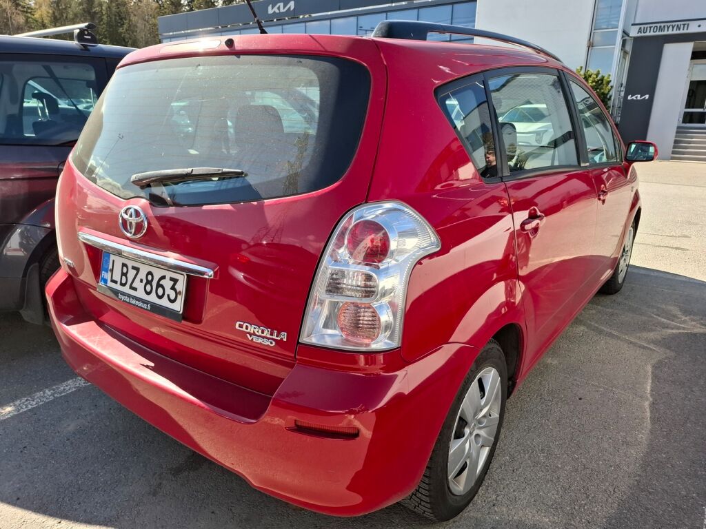 Toyota Corolla Verso 2007 Punainen