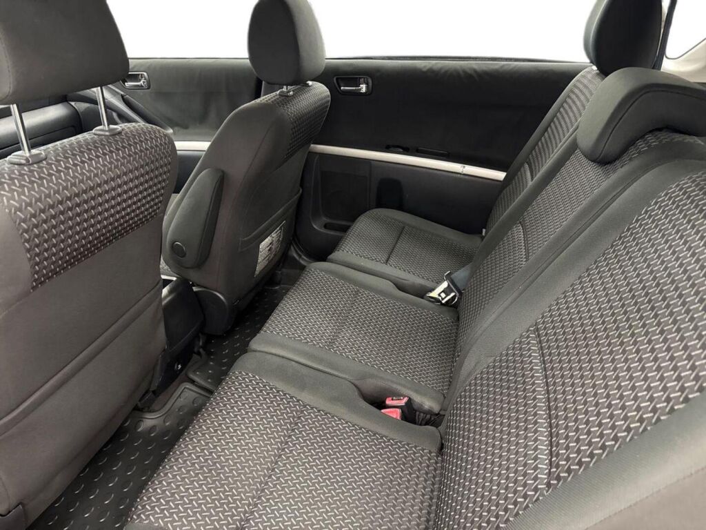 Toyota Corolla Verso 2007 Punainen