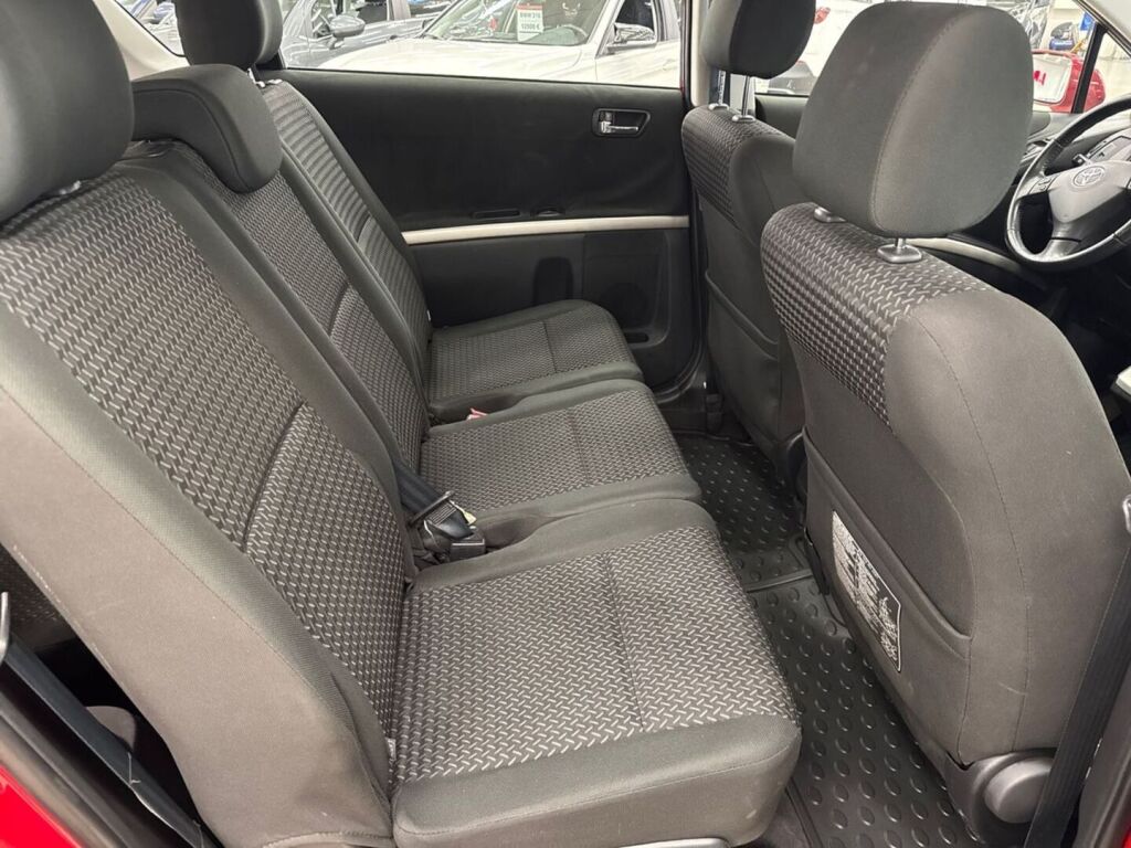 Toyota Corolla Verso 2007 Punainen