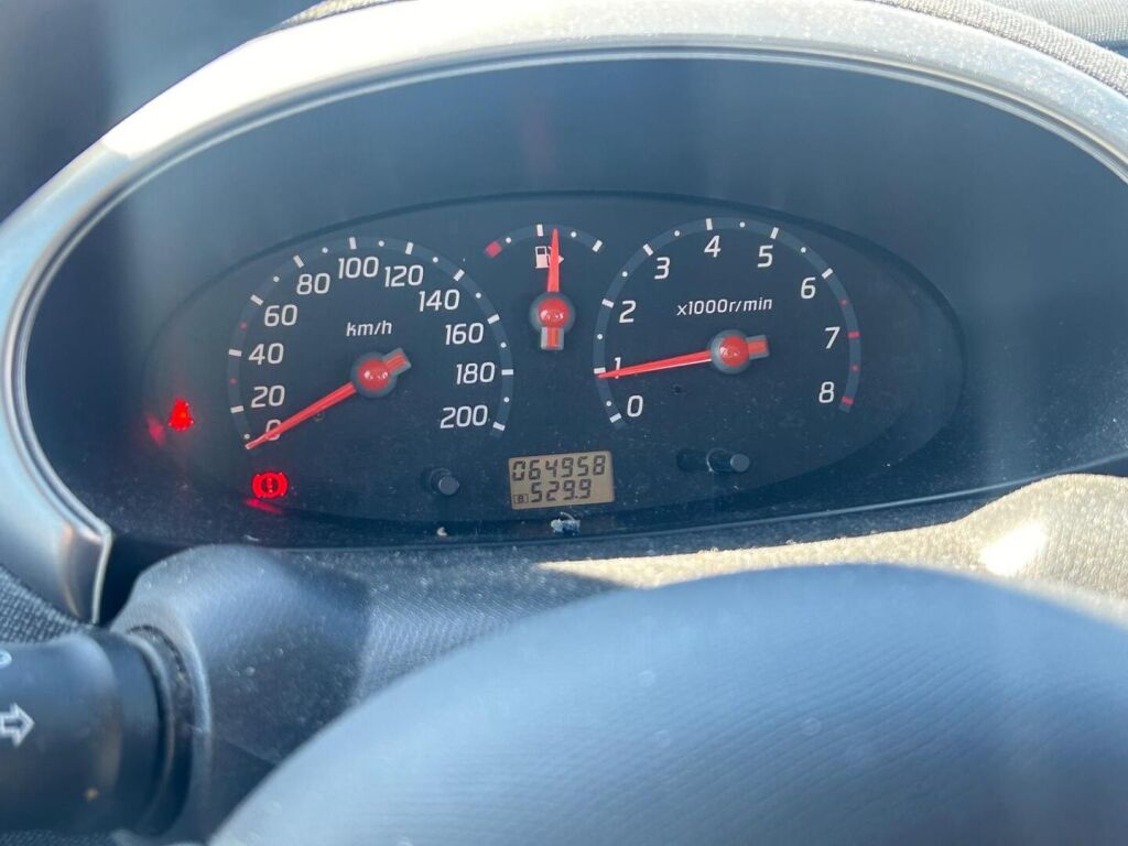 Nissan Micra 2004 Hopea