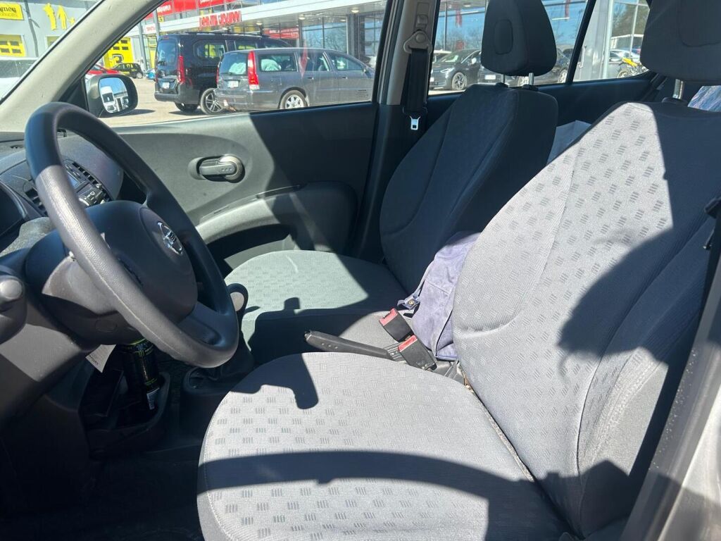 Nissan Micra 2004 Hopea