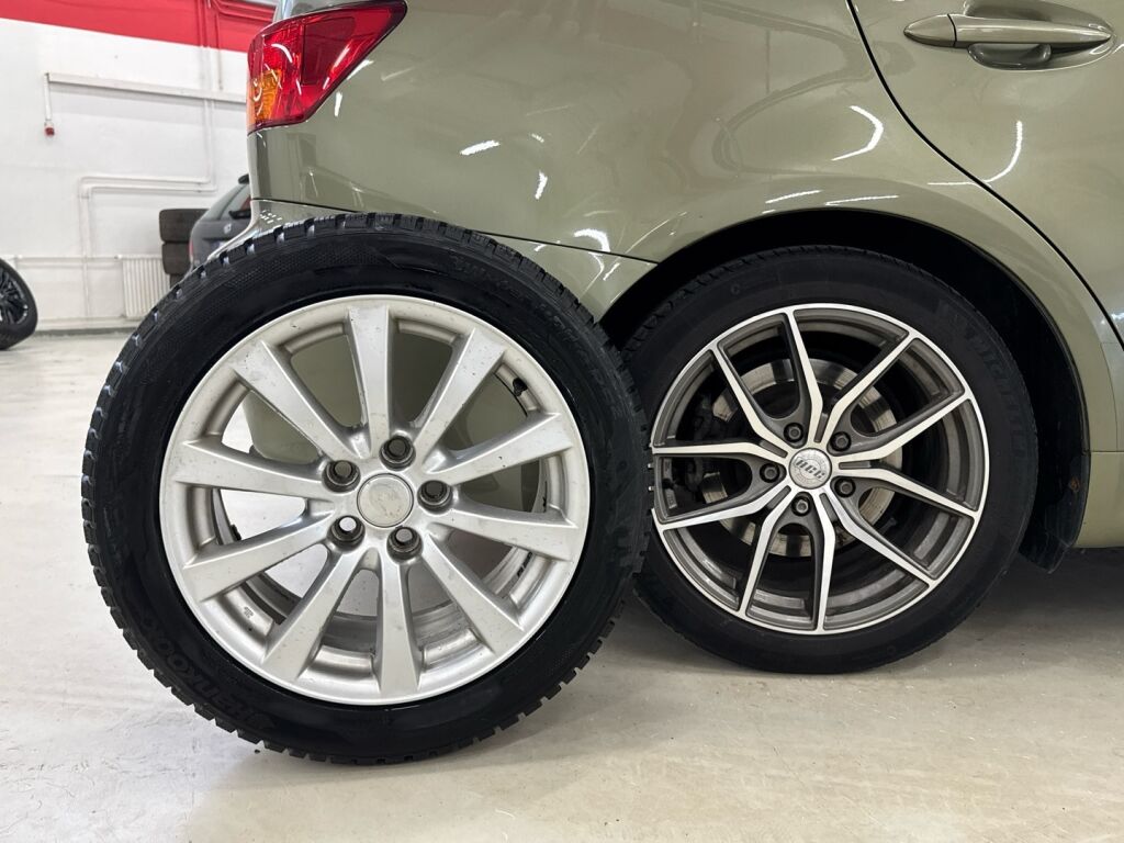 Lexus IS 2008 Vihreä