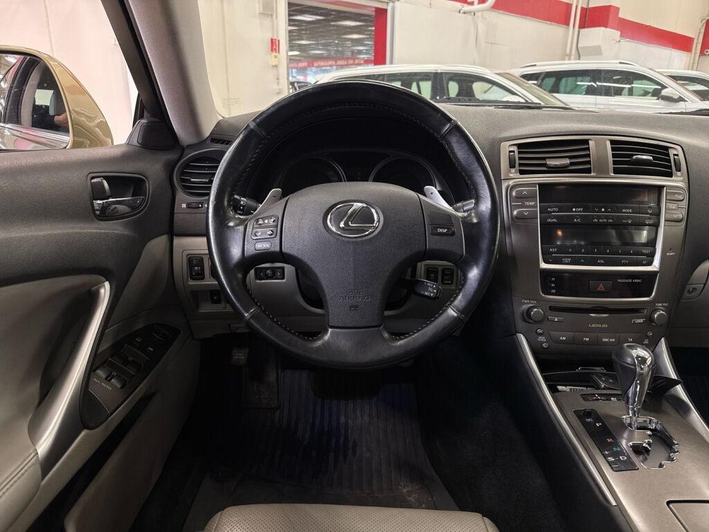 Lexus IS 2008 Vihreä
