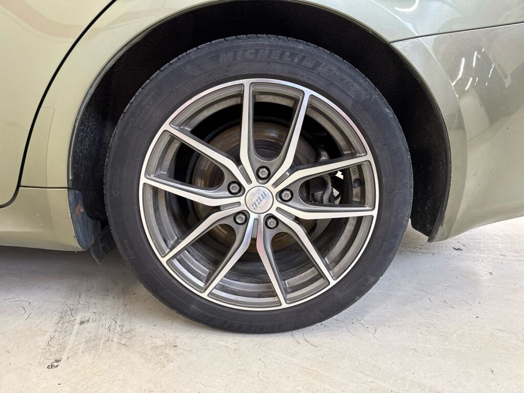 Lexus IS 2008 Vihreä