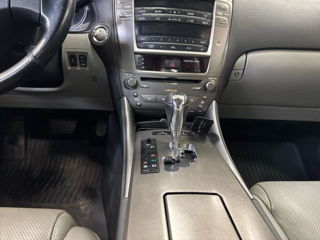 Lexus IS 2008 Vihreä