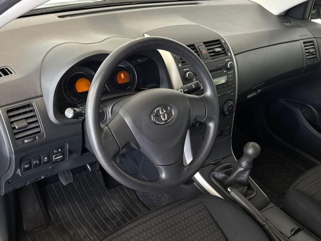 Toyota Corolla 2008 Harmaa