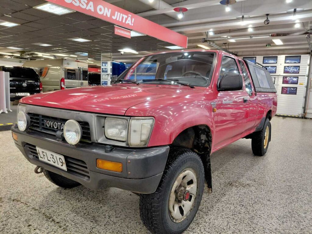 Toyota Hilux 1991 Punainen