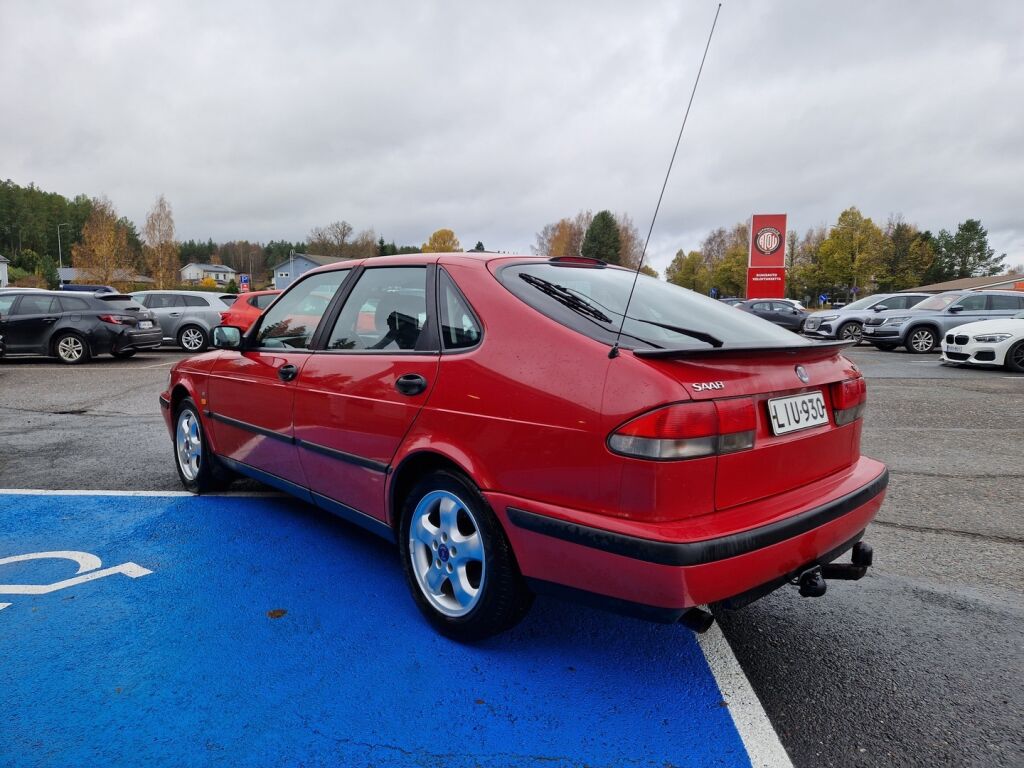 Saab 9-3 1999 Punainen