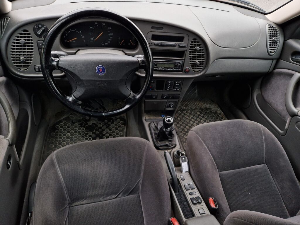 Saab 9-3 1999 Punainen