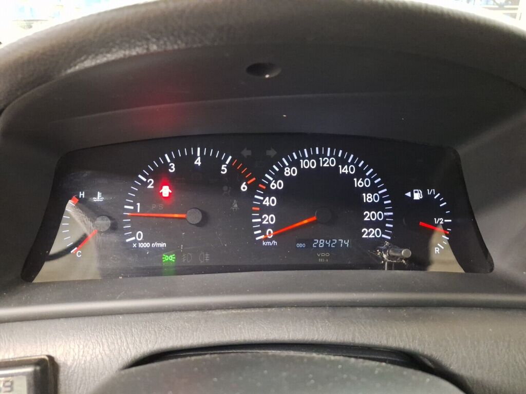 Toyota Corolla 2006 Punainen