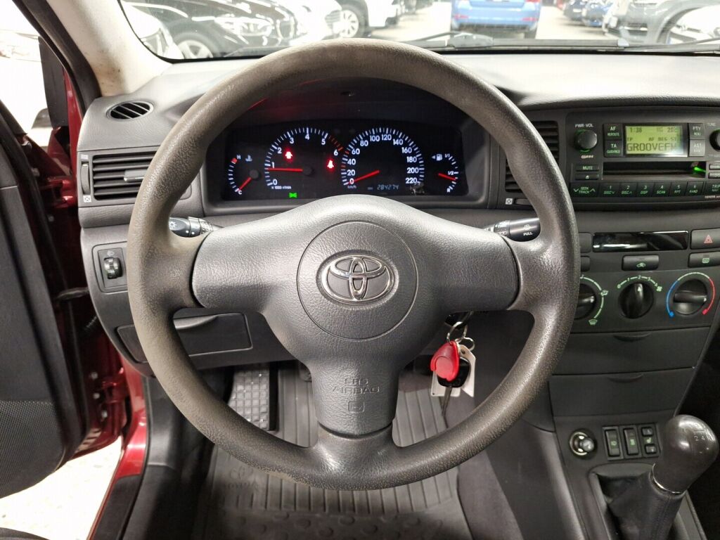 Toyota Corolla 2006 Punainen