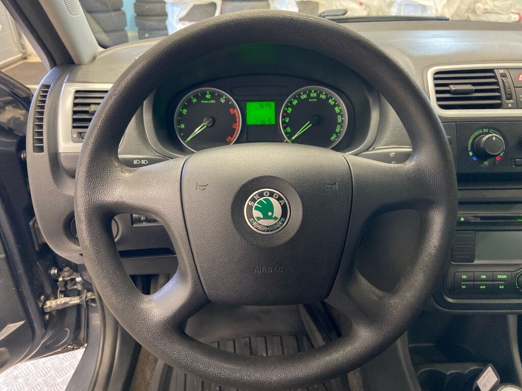 Skoda Fabia 2008 Harmaa