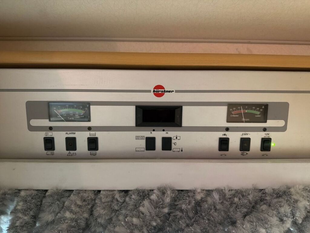 Bürstner Ducato 2000 Valkoinen