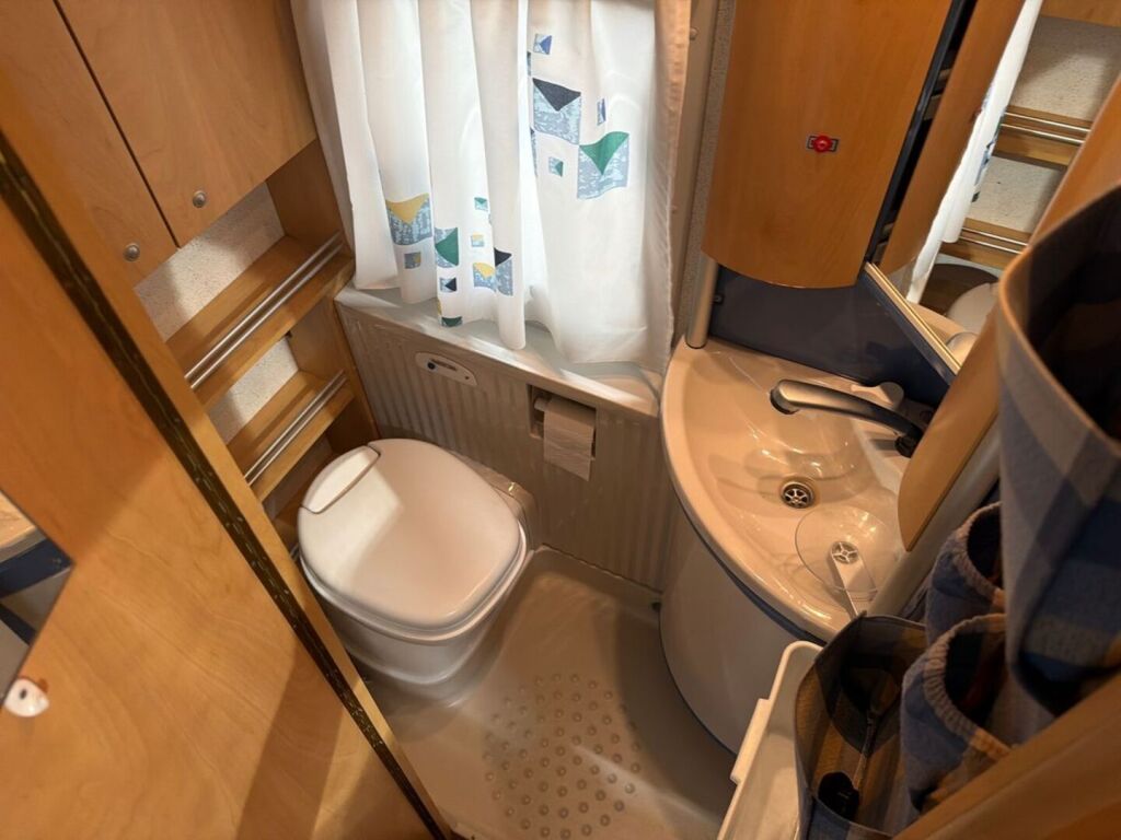 Bürstner Ducato 2000 Valkoinen