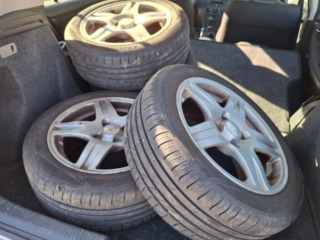 Toyota Corolla 2005 Hopea