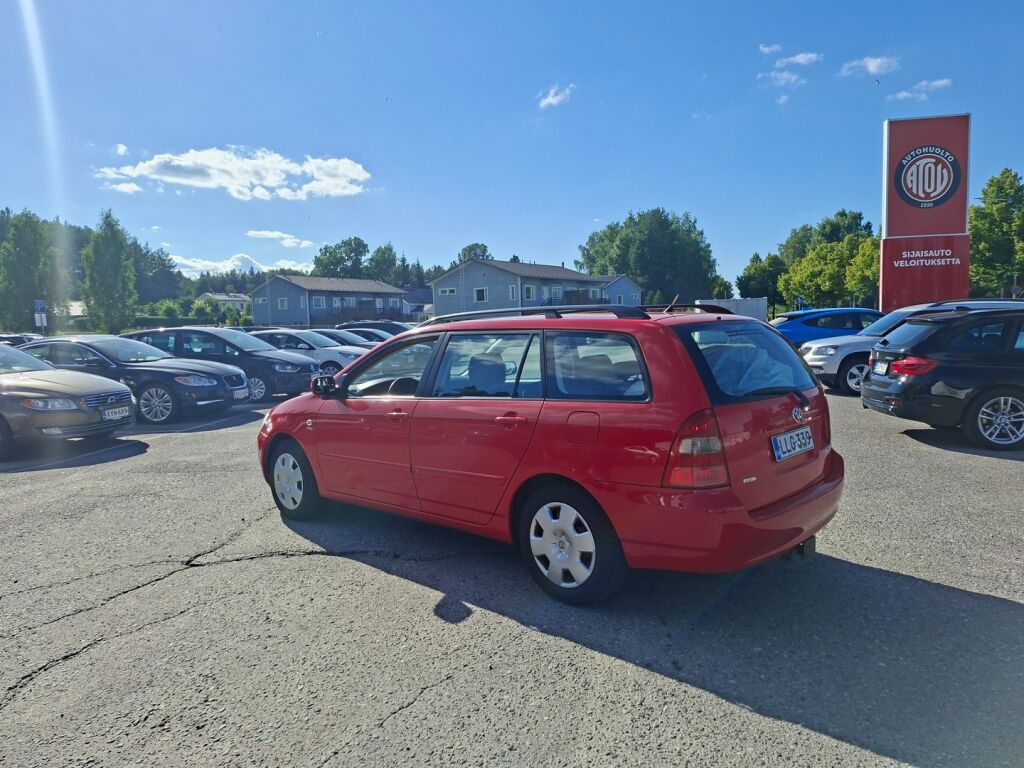 Toyota Corolla 2003 Punainen