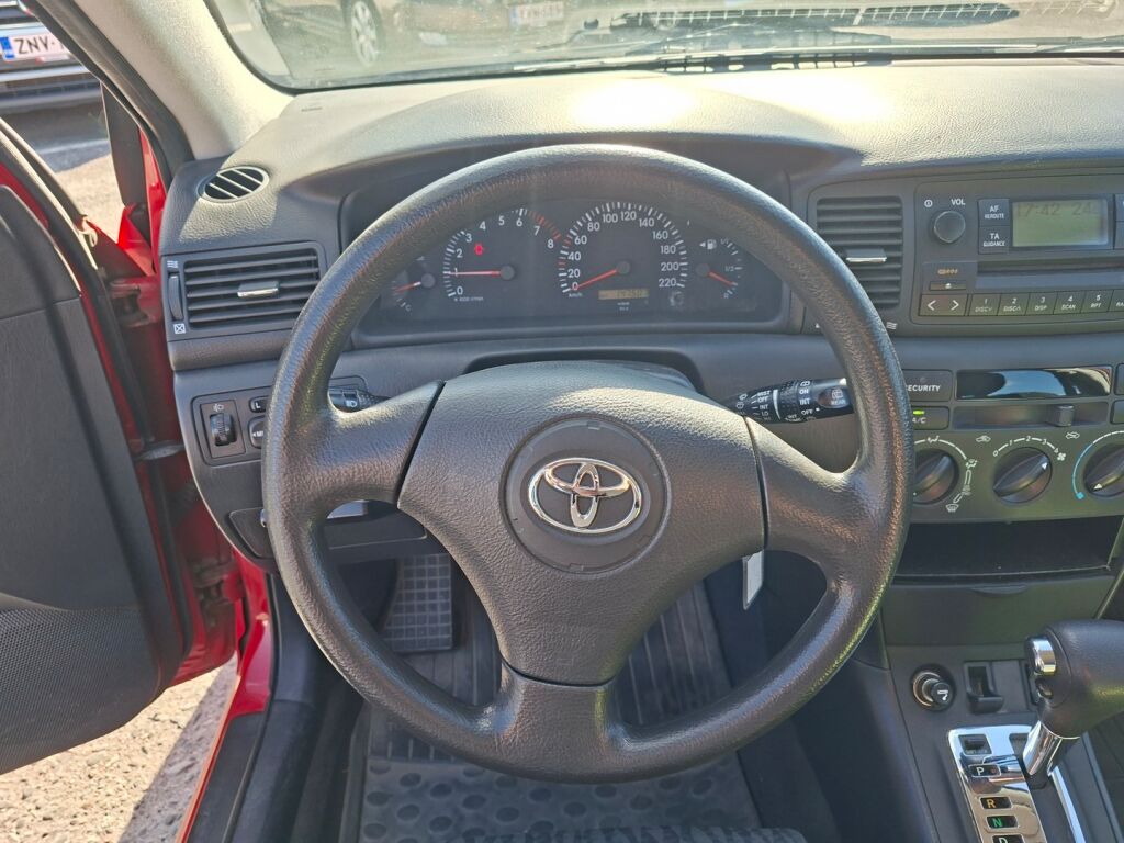Toyota Corolla 2003 Punainen