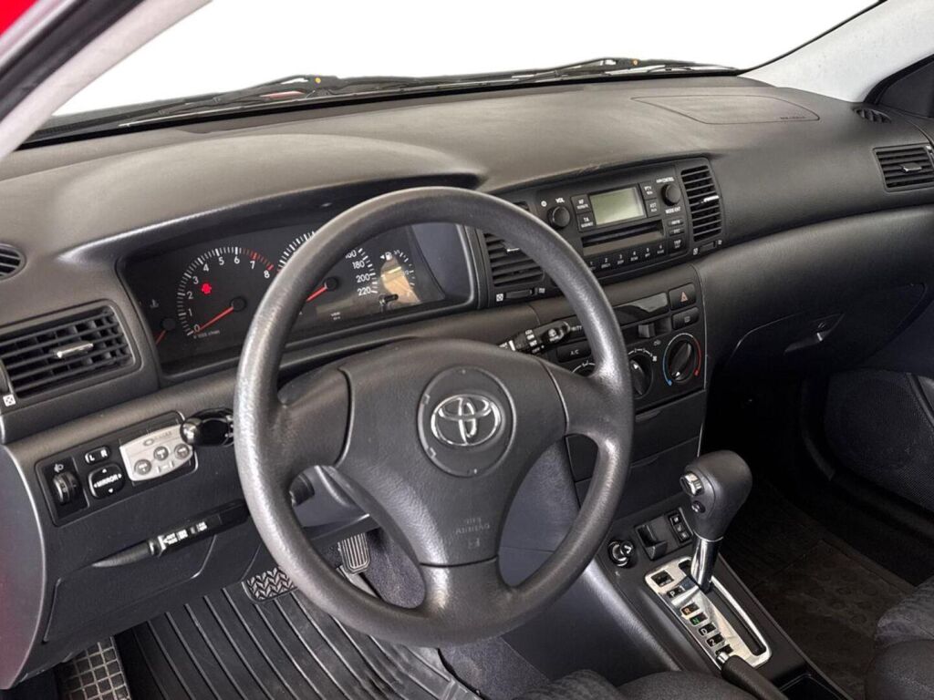 Toyota Corolla 2003 Punainen