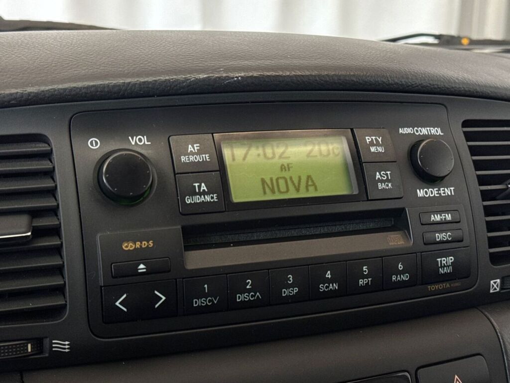 Toyota Corolla 2003 Punainen