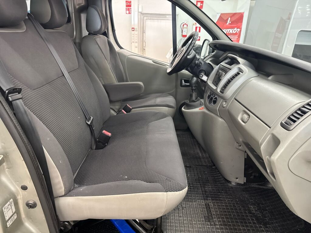 Opel Vivaro 2010 Harmaa