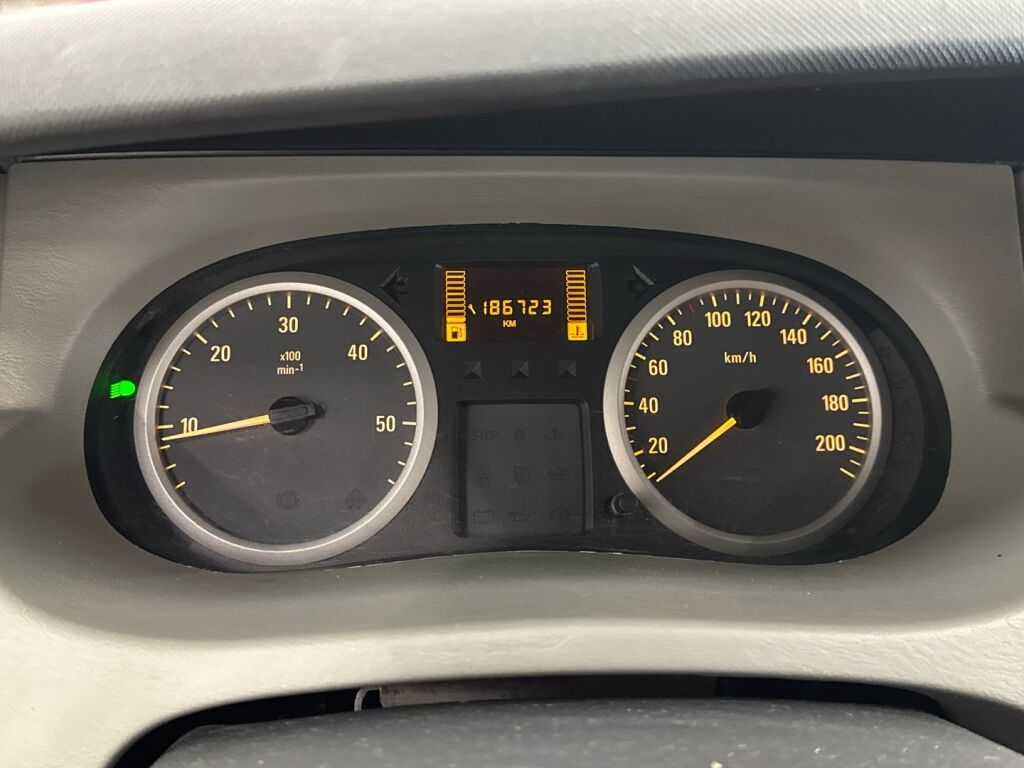 Opel Vivaro 2010 Harmaa