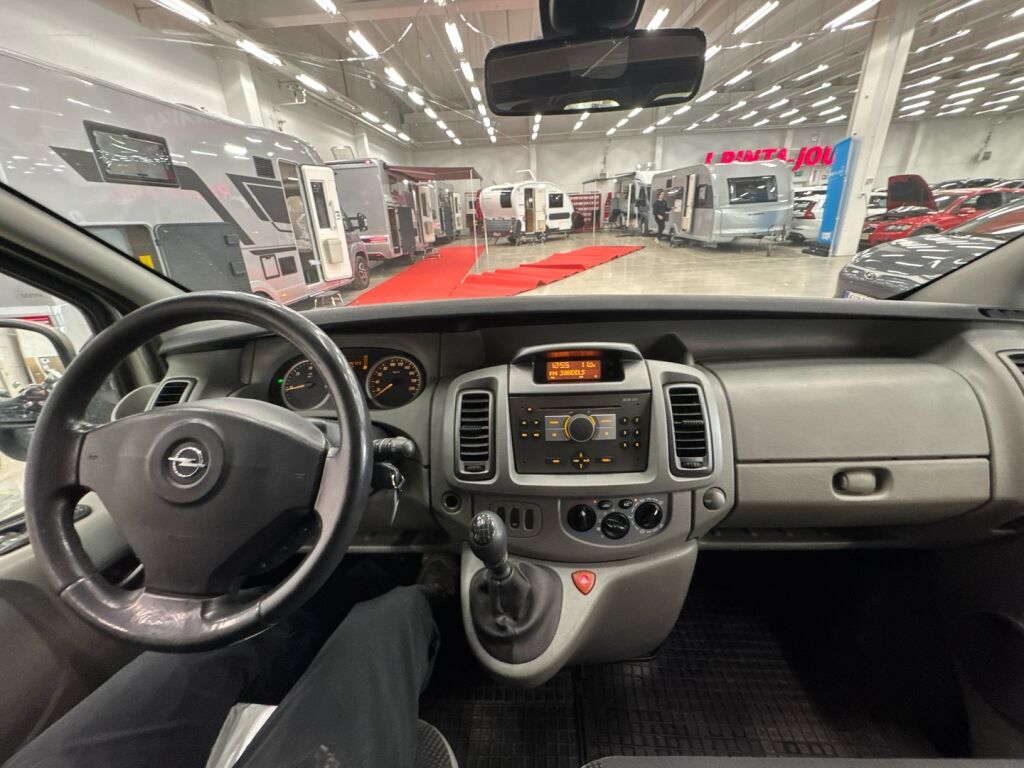 Opel Vivaro 2010 Harmaa