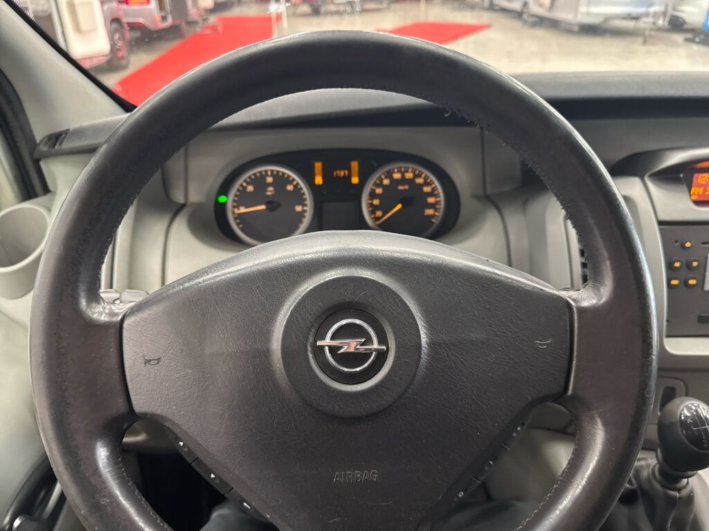 Opel Vivaro 2010 Harmaa