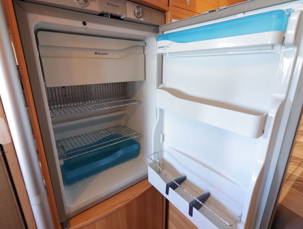 Bürstner Marano T645 2010 Valkoinen