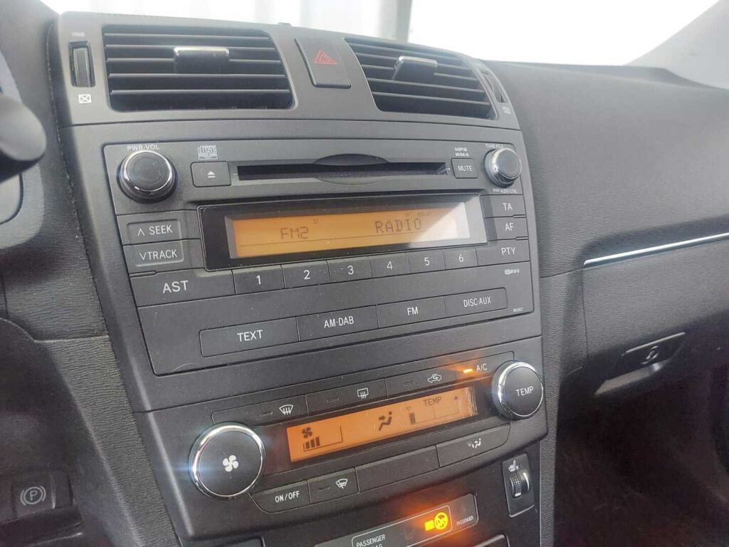 Toyota Avensis 2010 Sininen