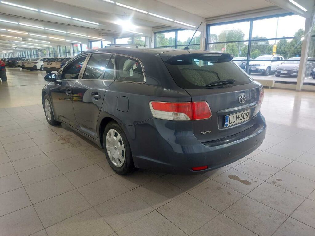 Toyota Avensis 2010 Sininen