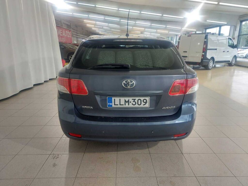 Toyota Avensis 2010 Sininen