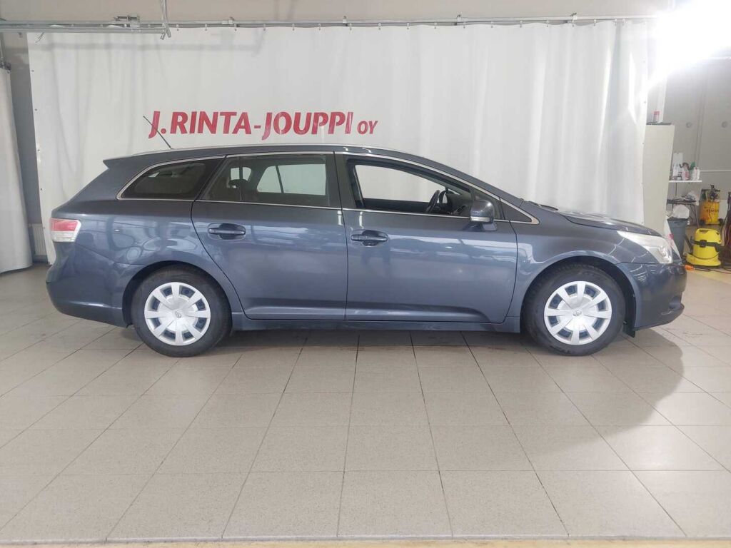 Toyota Avensis 2010 Sininen