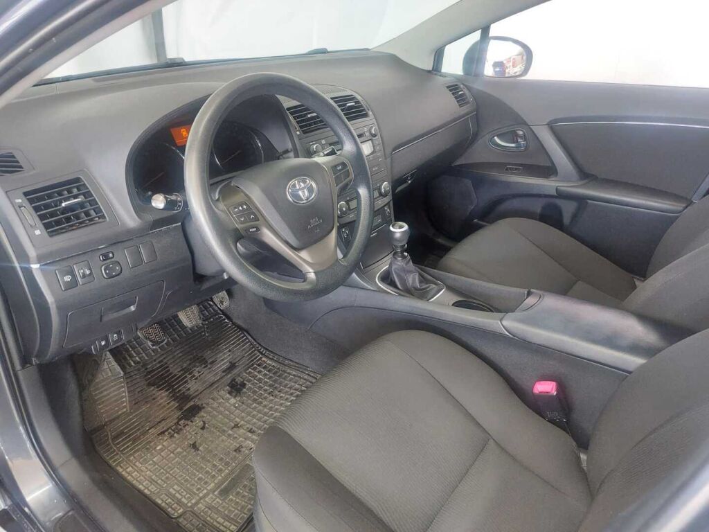 Toyota Avensis 2010 Sininen