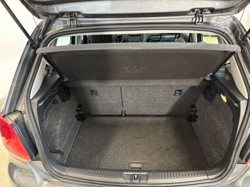 Volkswagen Polo 2010 Harmaa