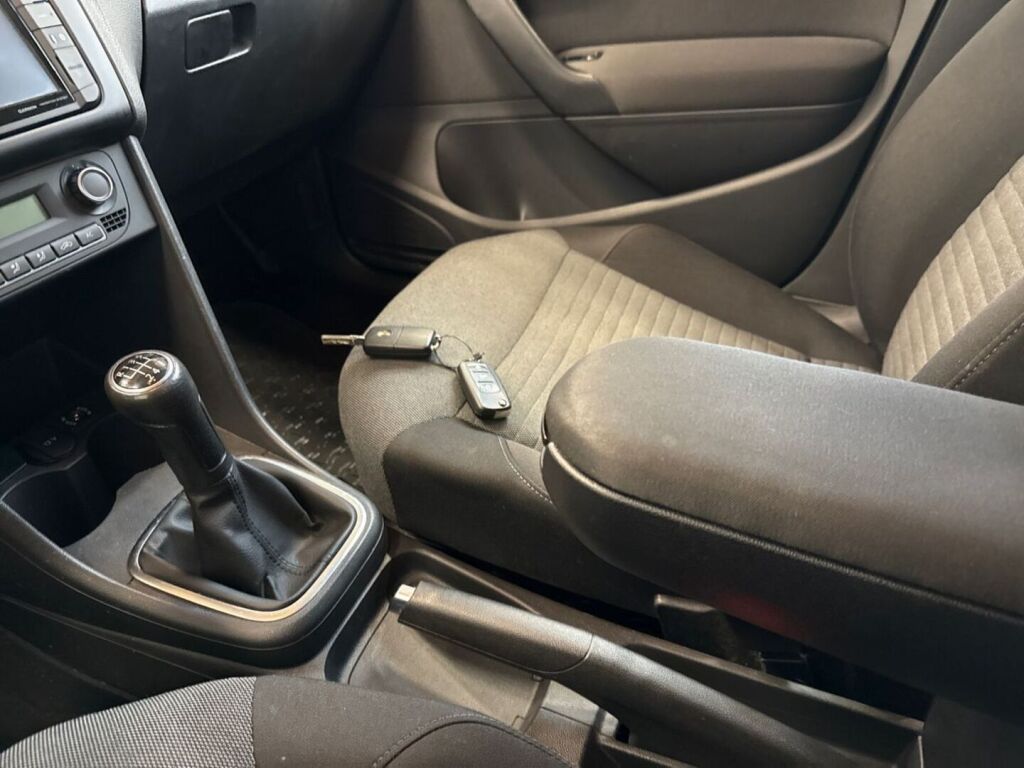 Volkswagen Polo 2010 Harmaa