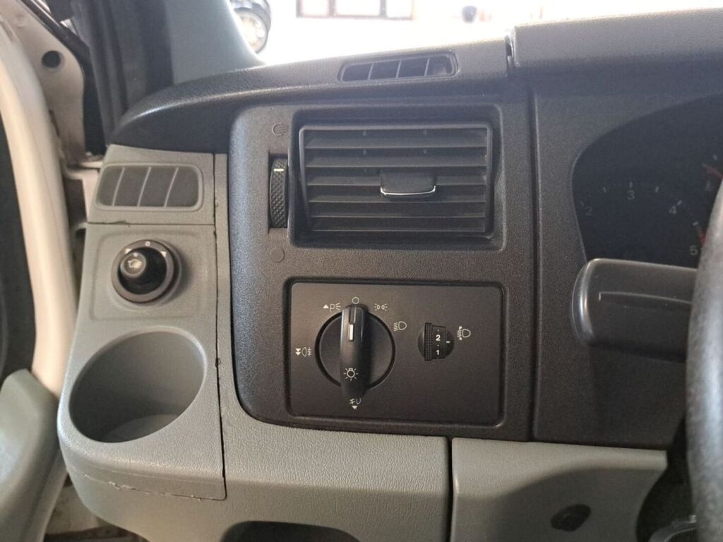 Ford Transit 2008 Valkoinen