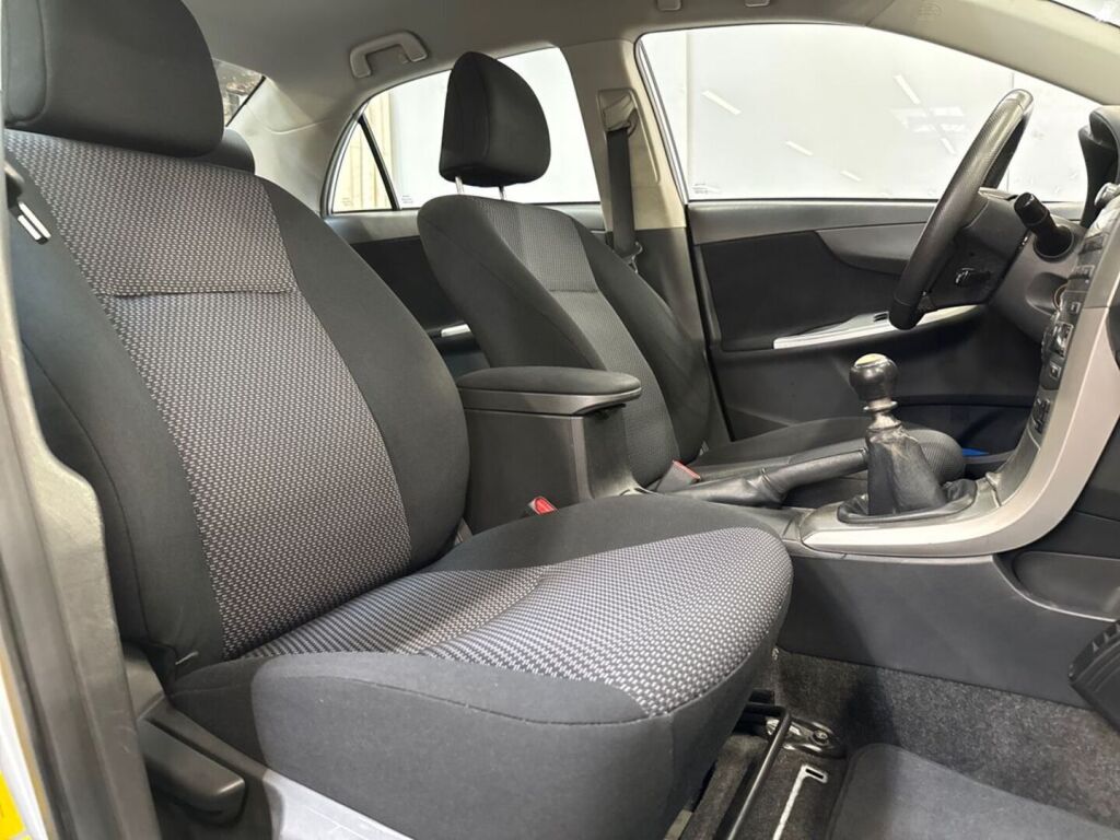 Toyota Corolla 2013 Sininen