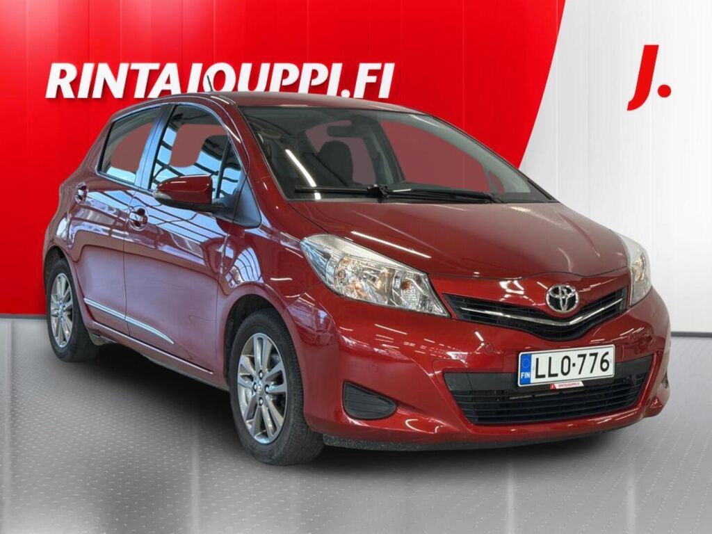 Toyota Yaris 2013 Punainen