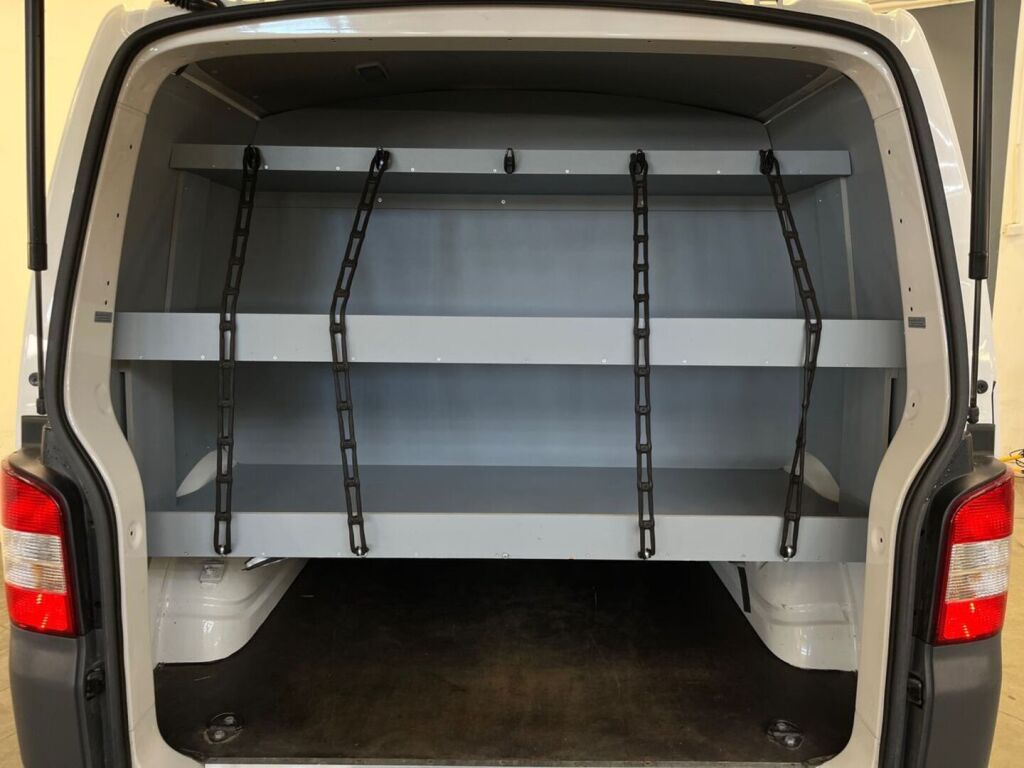 Volkswagen Transporter 2013 Valkoinen