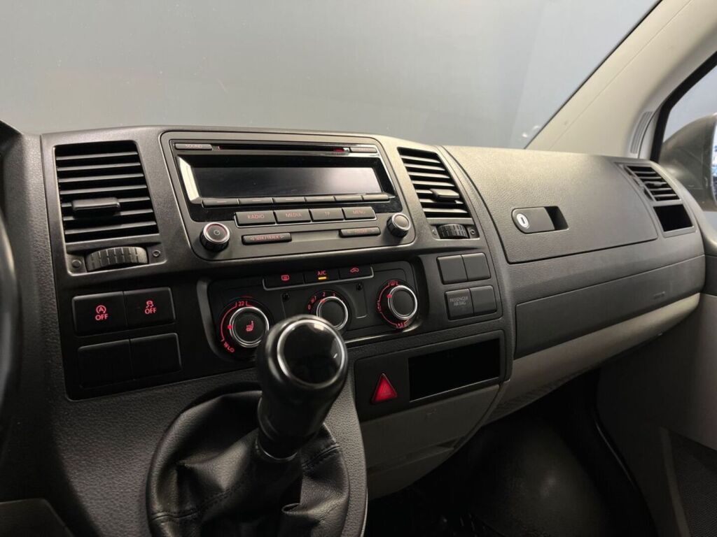 Volkswagen Transporter 2013 Valkoinen