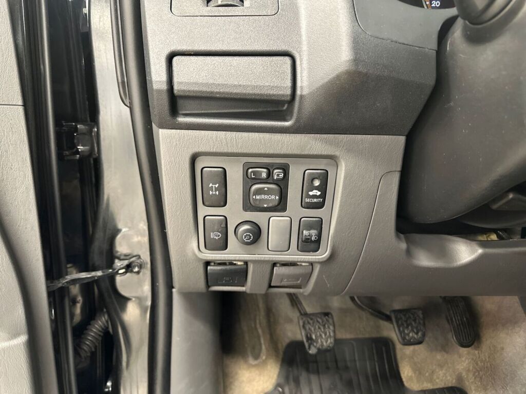 Toyota Hilux 2013 Musta