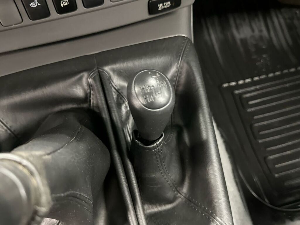 Toyota Hilux 2013 Musta