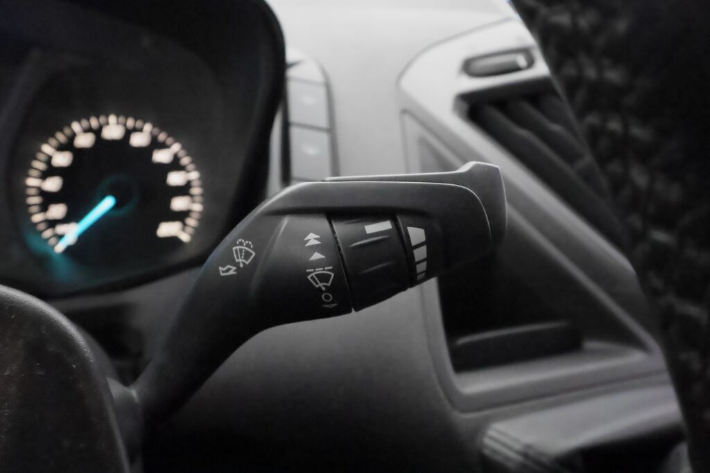 Ford Transit Custom 2013 Valkoinen