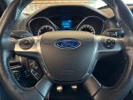 Ford Focus 2014 Valkoinen